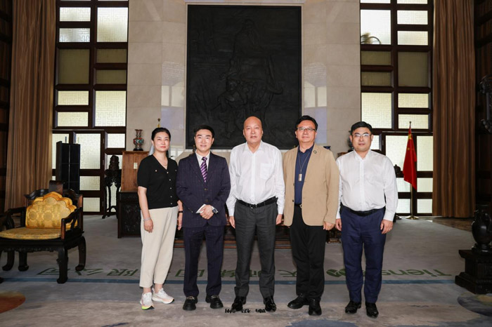 世界企业家协会主席王余根博士受邀参访天狮集团